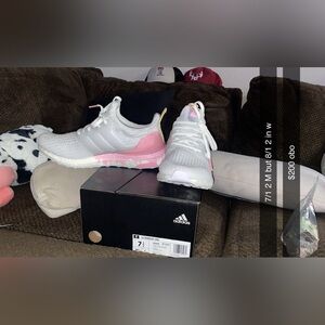 Limited edition ultraboost 7.5 M 8.5 W